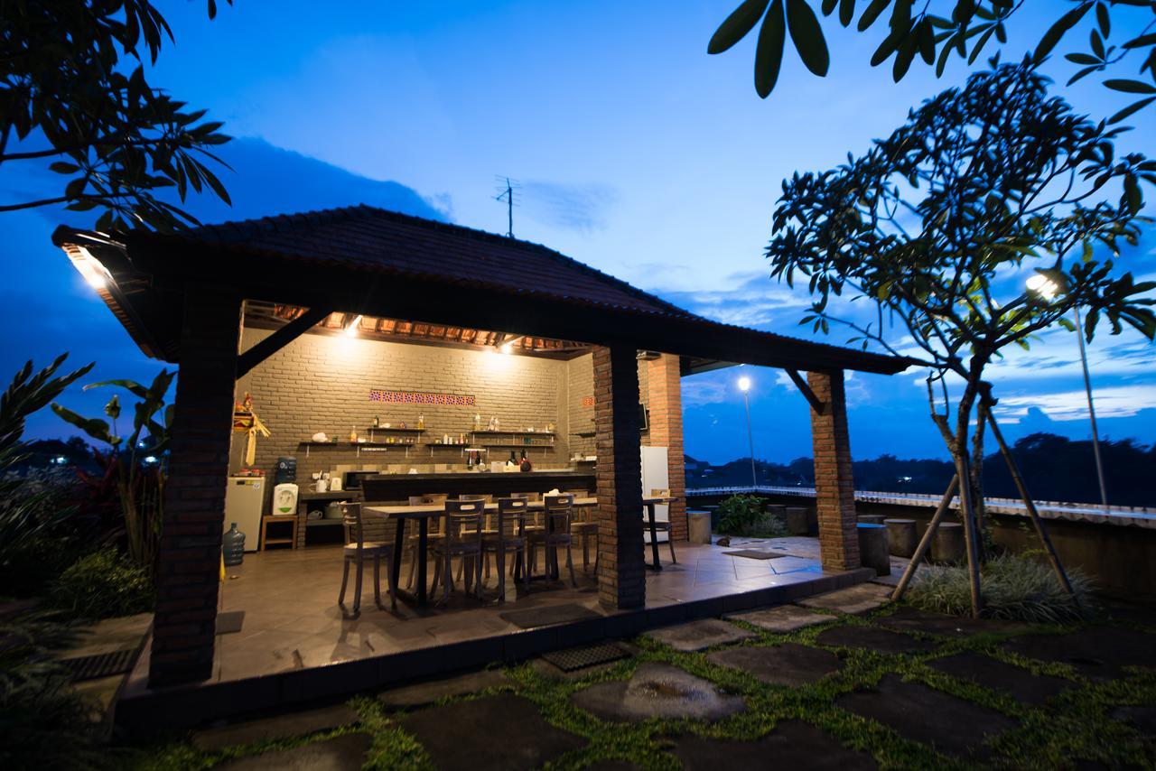 Grandpa Guest House Canggu Extérieur photo