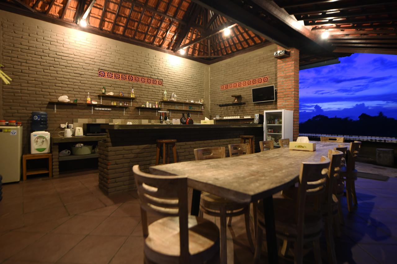 Grandpa Guest House Canggu Extérieur photo