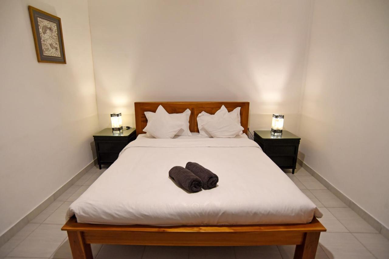 Grandpa Guest House Canggu Extérieur photo