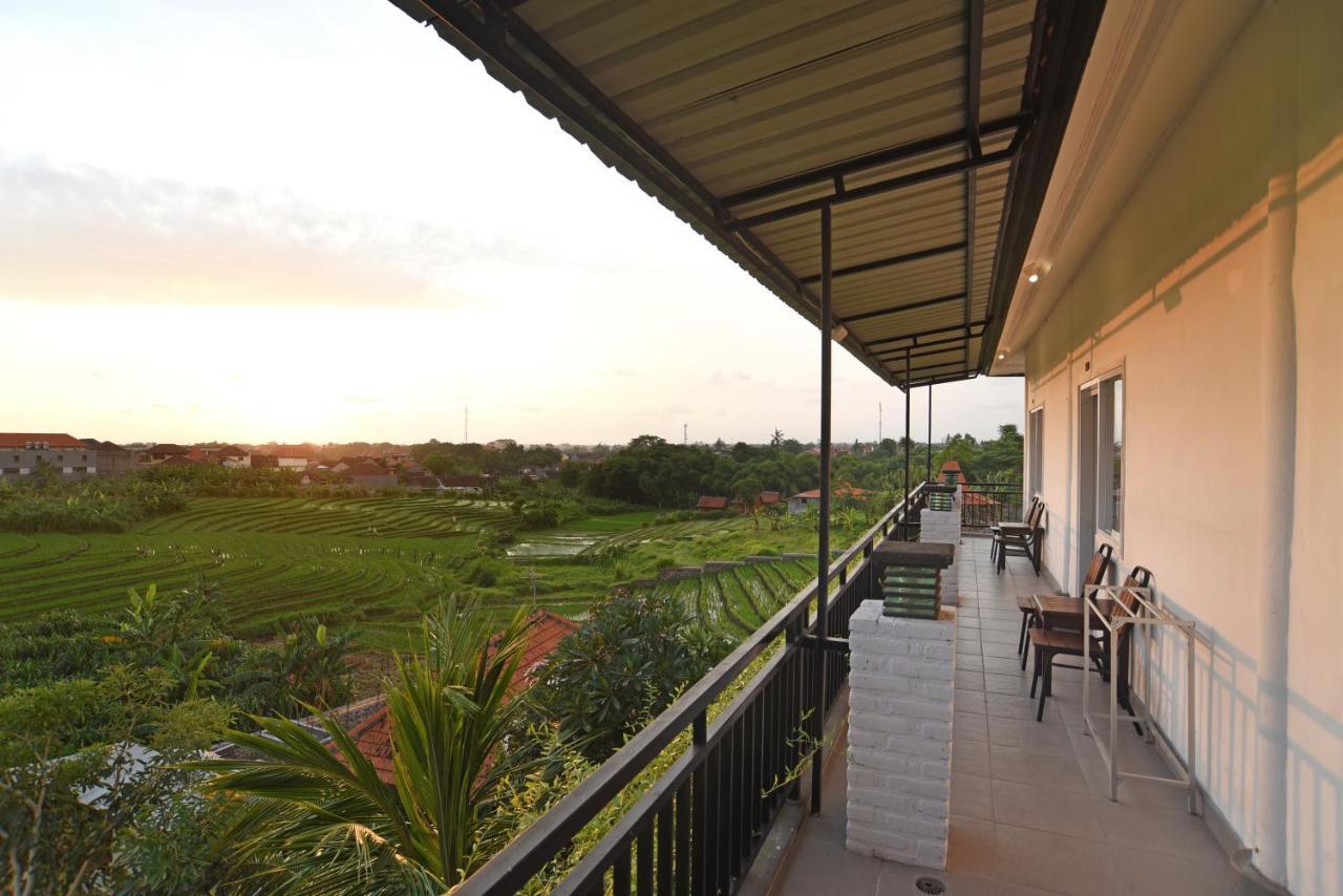 Grandpa Guest House Canggu Extérieur photo